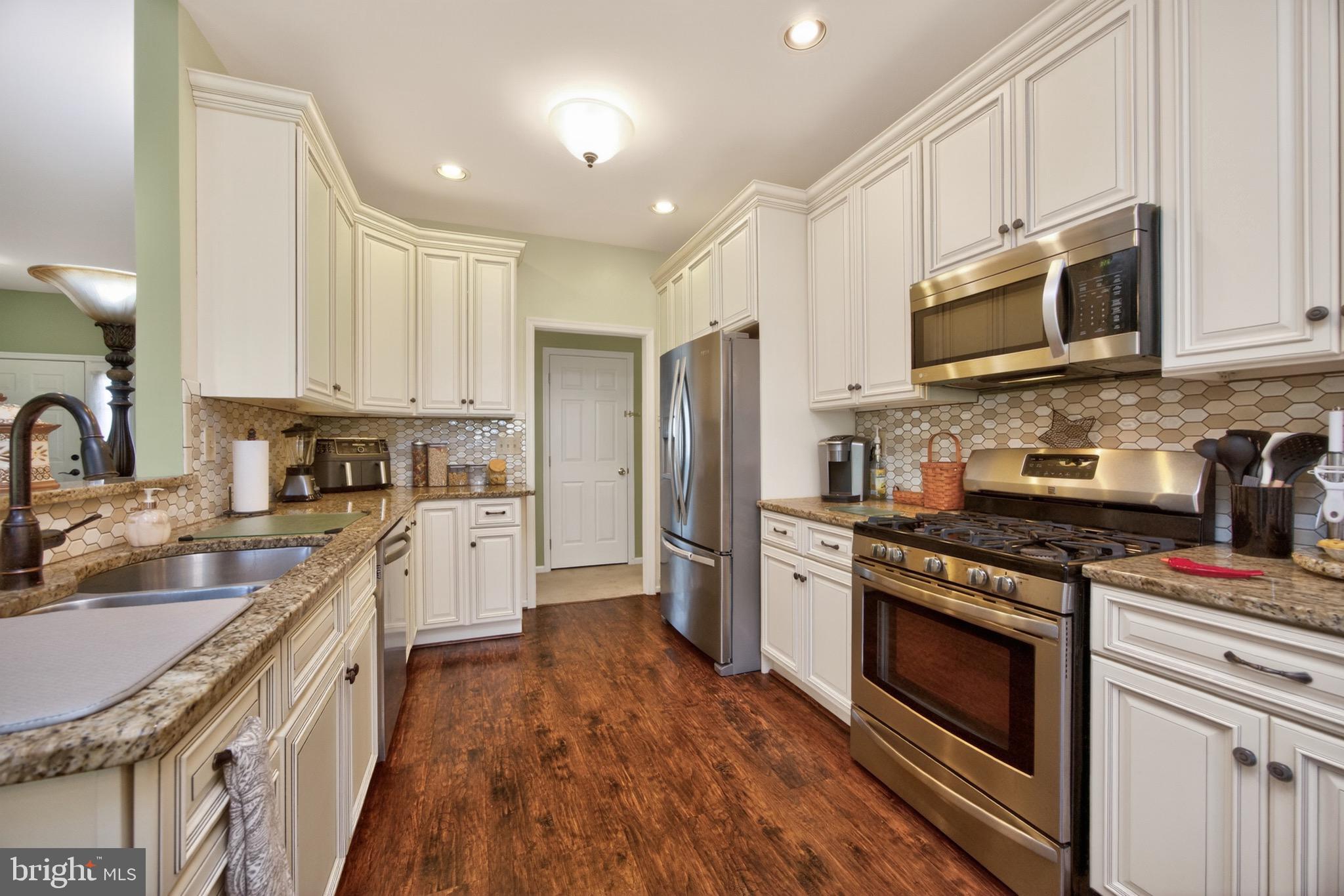 SUNSET RIDGE - Residential