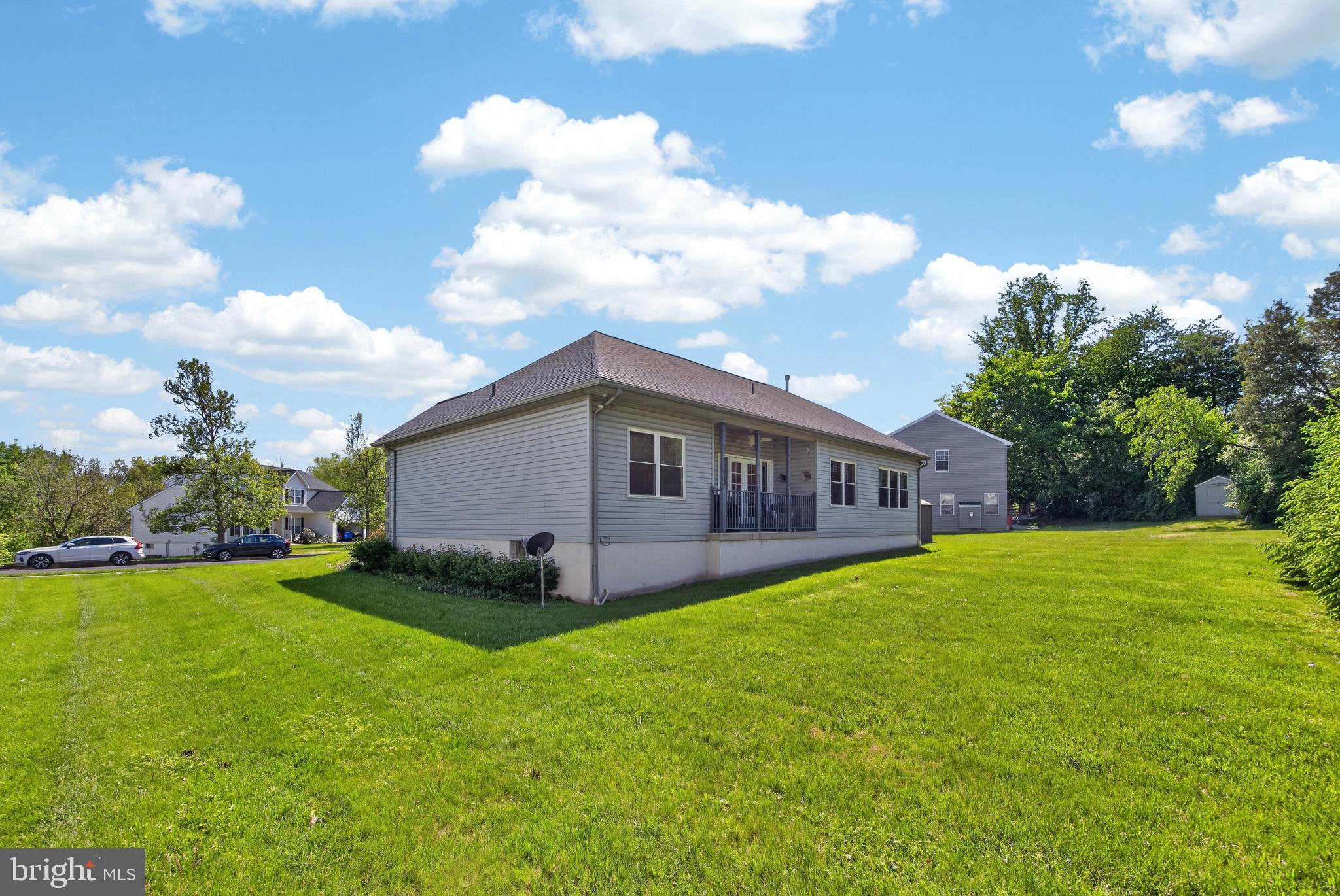 SUNSET RIDGE - Residential