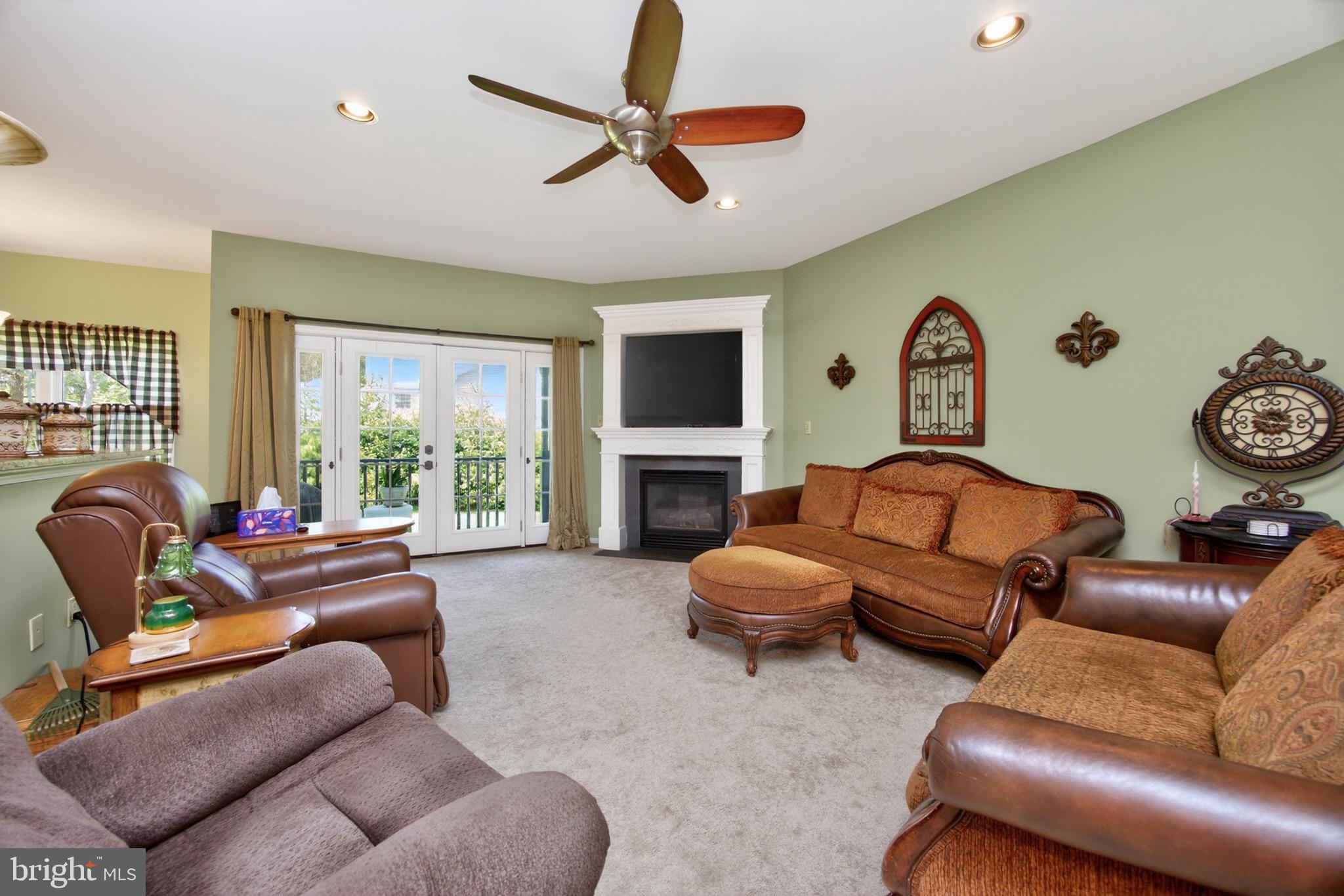 SUNSET RIDGE - Residential