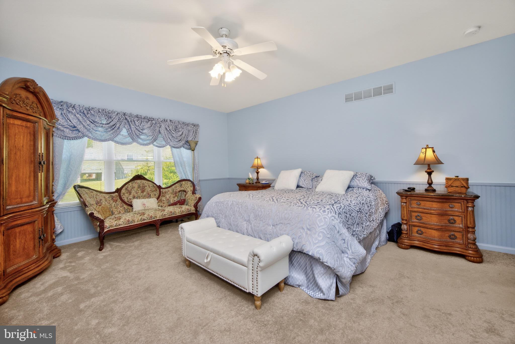 SUNSET RIDGE - Residential