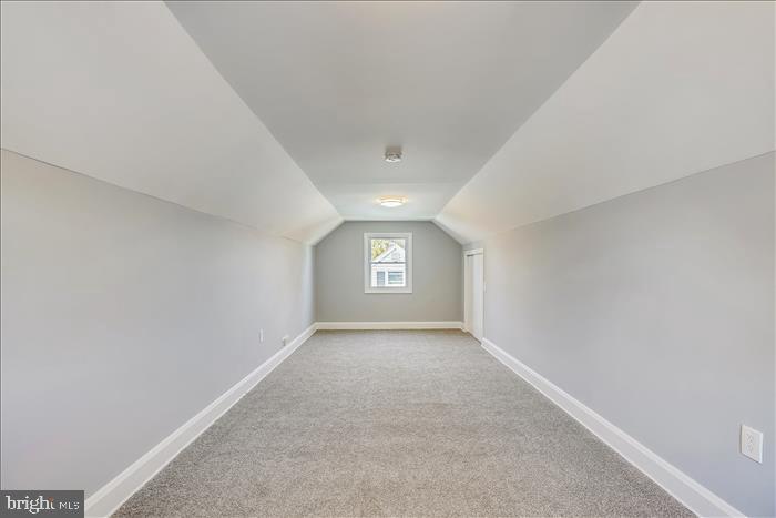 GAYLAWN - Residential