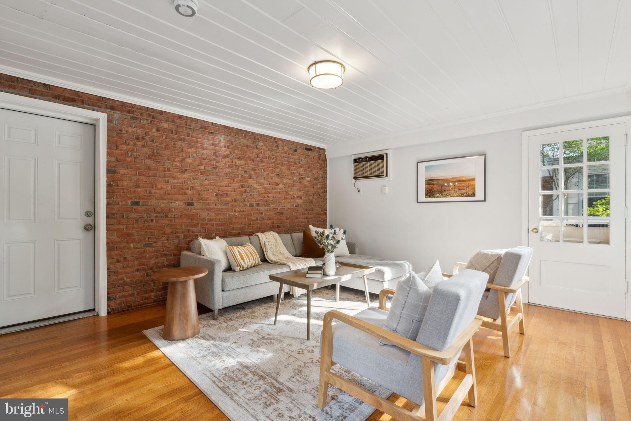 SUMNER - Residential