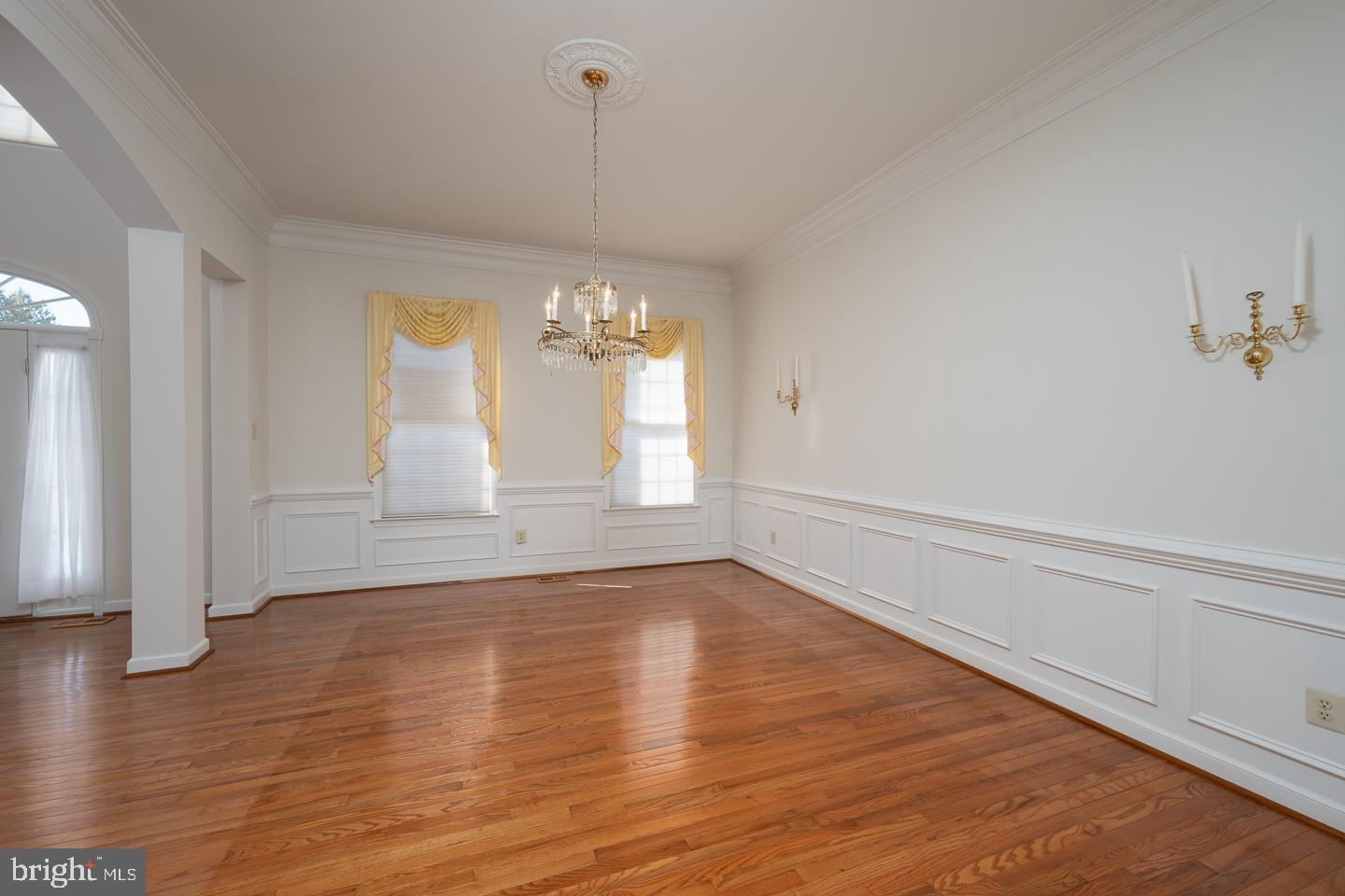 553 EXETER COURT