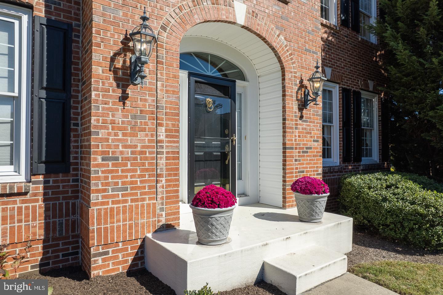 553 EXETER COURT