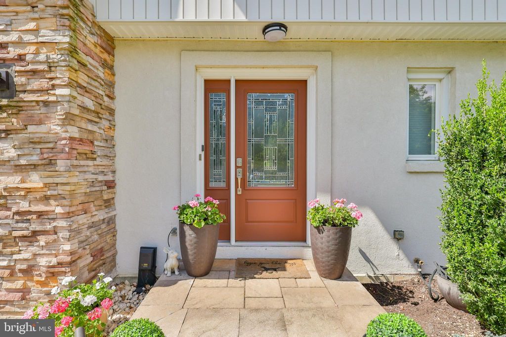 Photo of 930 Springhouse Road, ALLENTOWN, PA 18104 (MLS # PALH2013268)