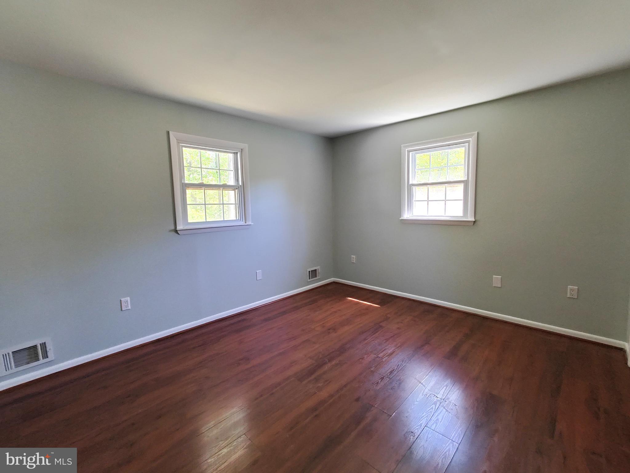 GOLDEN BEACH - Residential