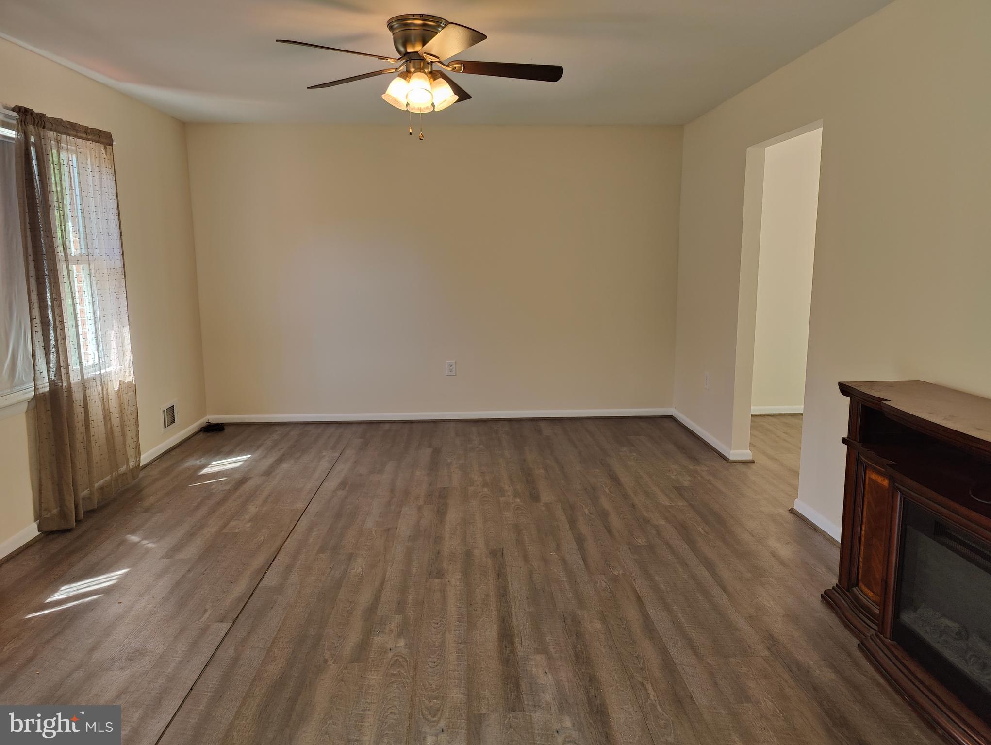 GOLDEN BEACH - Residential