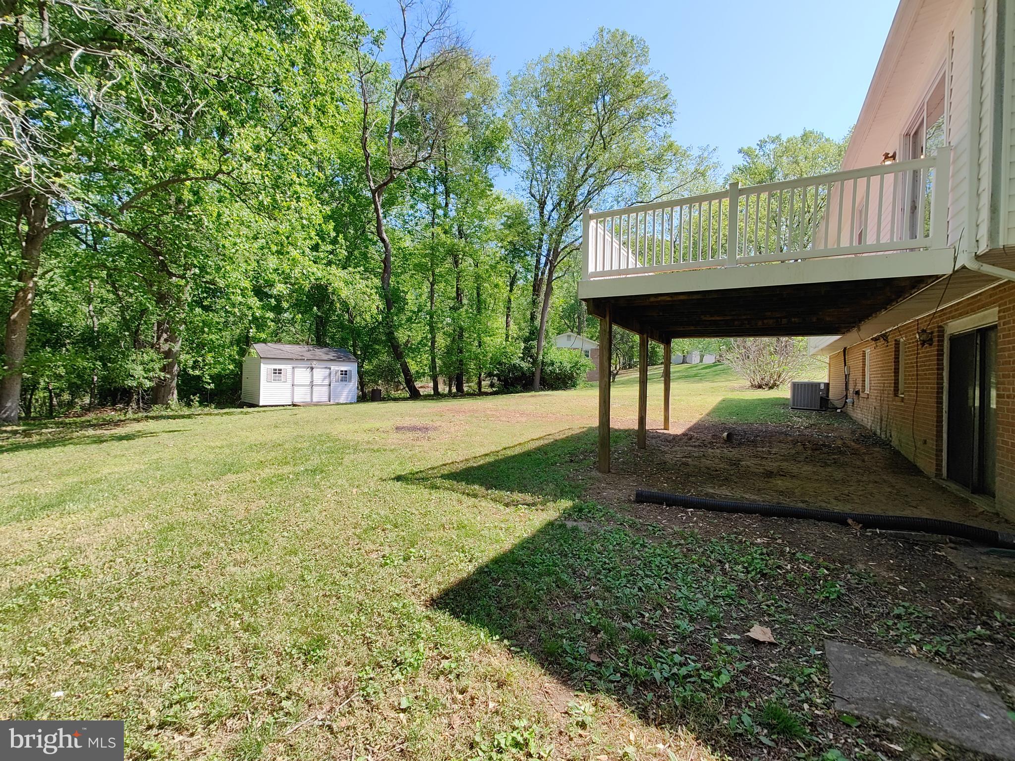 GOLDEN BEACH - Residential