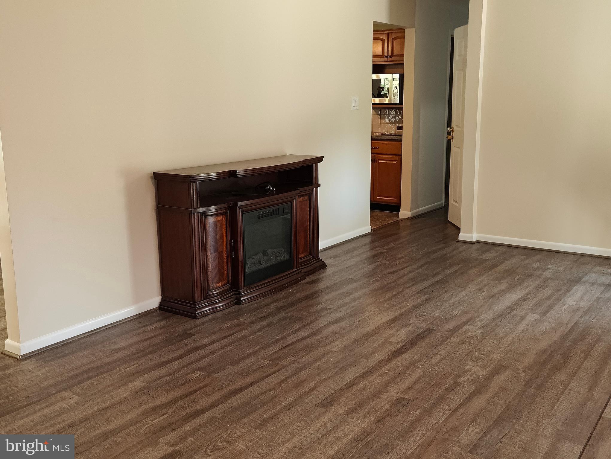 GOLDEN BEACH - Residential