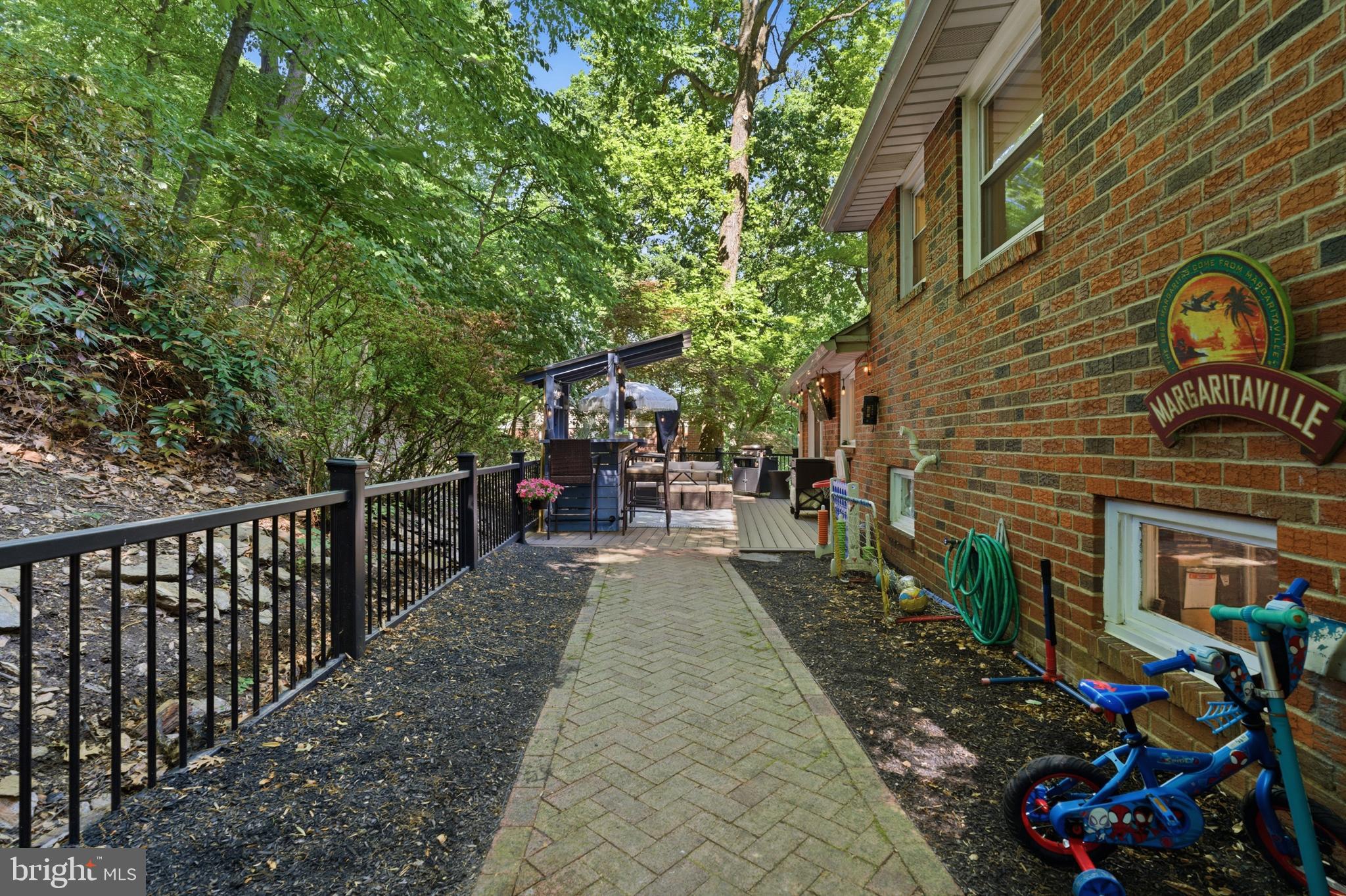 BOB WHITE FARMS - Residential