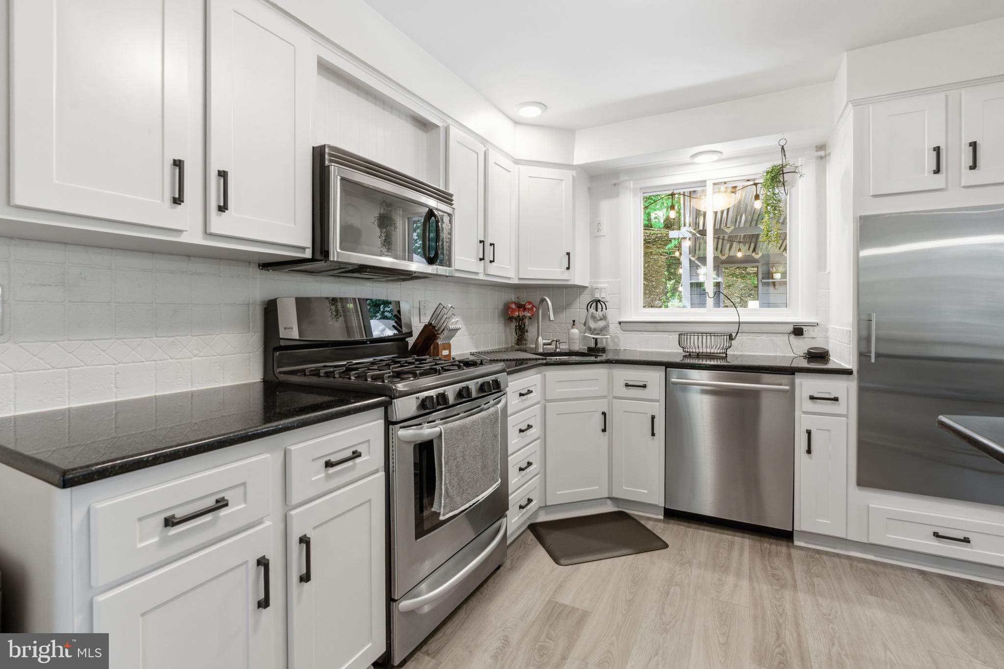 BOB WHITE FARMS - Residential