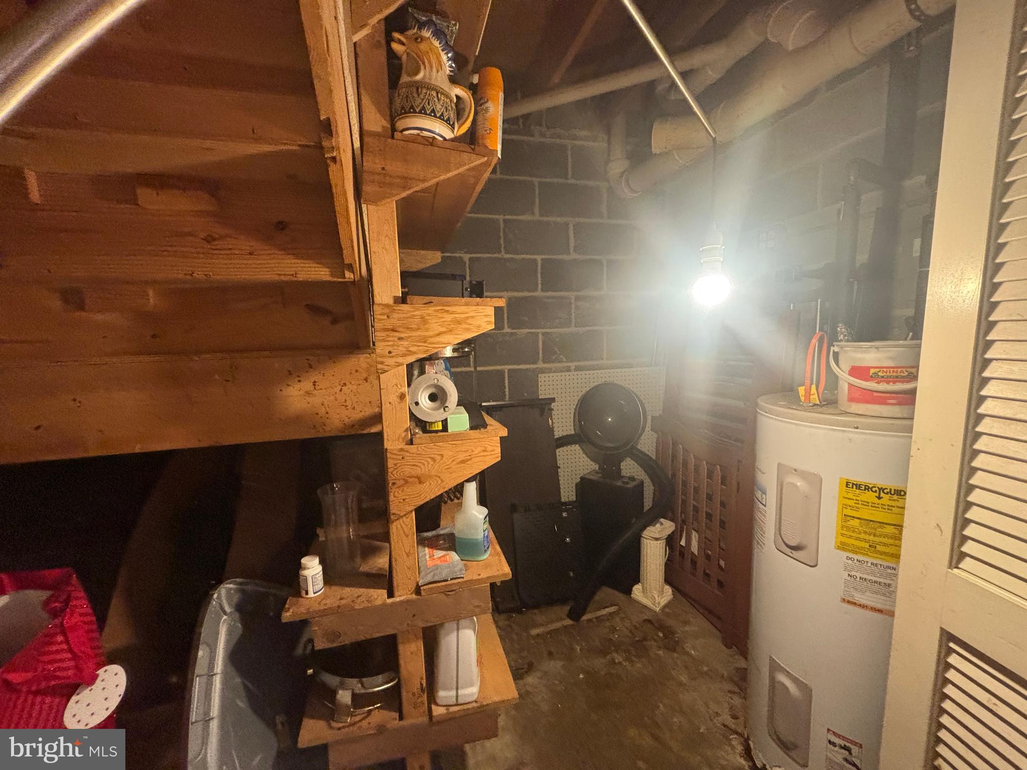 VILLAGE OF HICKORY RIDGE - Residential