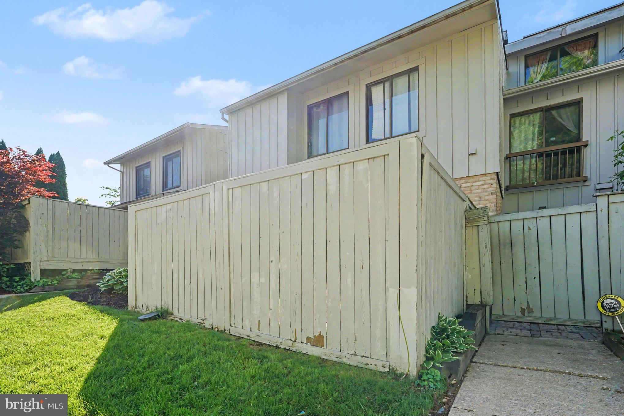 VILLAGE OF HICKORY RIDGE - Residential