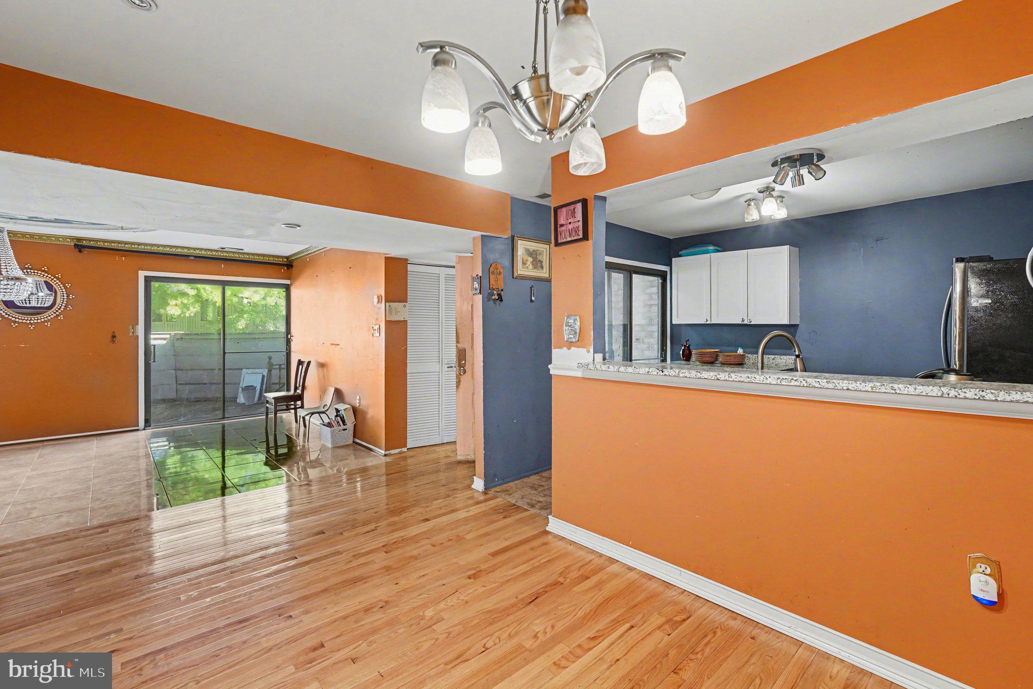 VILLAGE OF HICKORY RIDGE - Residential