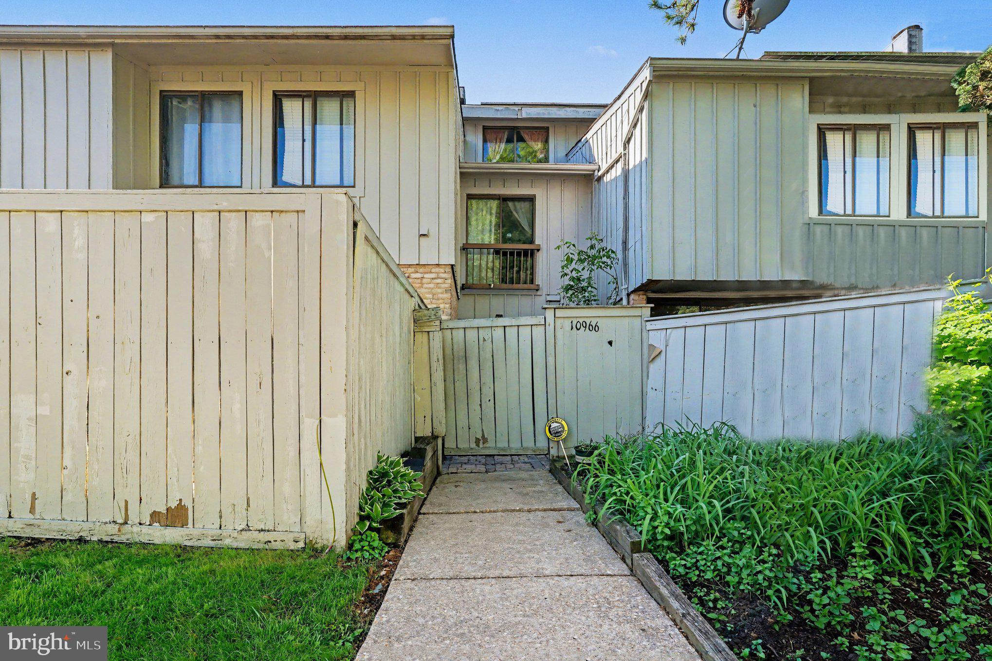 VILLAGE OF HICKORY RIDGE - Residential