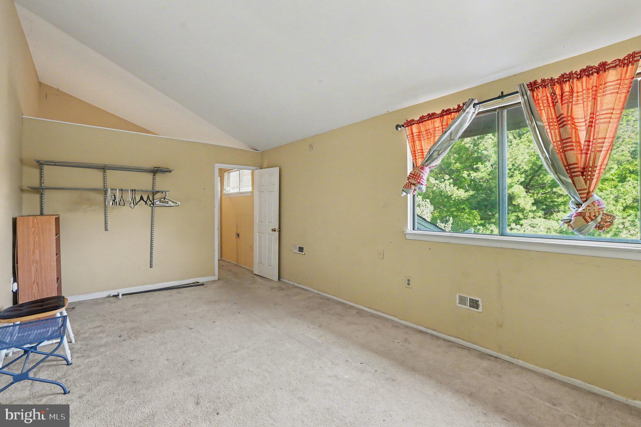 VILLAGE OF HICKORY RIDGE - Residential