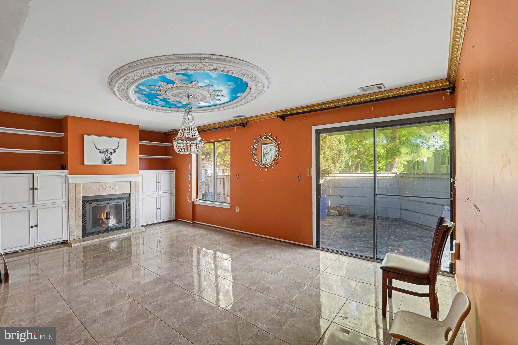 VILLAGE OF HICKORY RIDGE - Residential