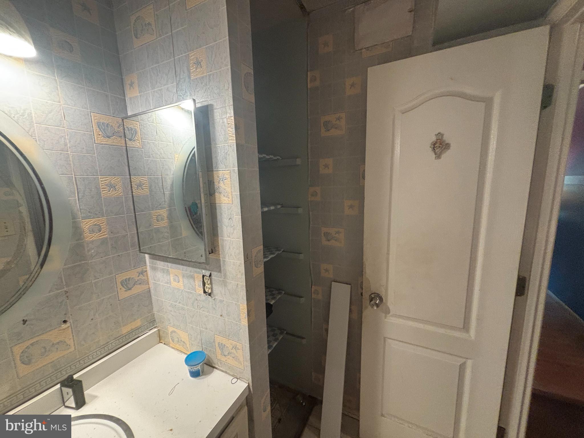 VILLAGE OF HICKORY RIDGE - Residential