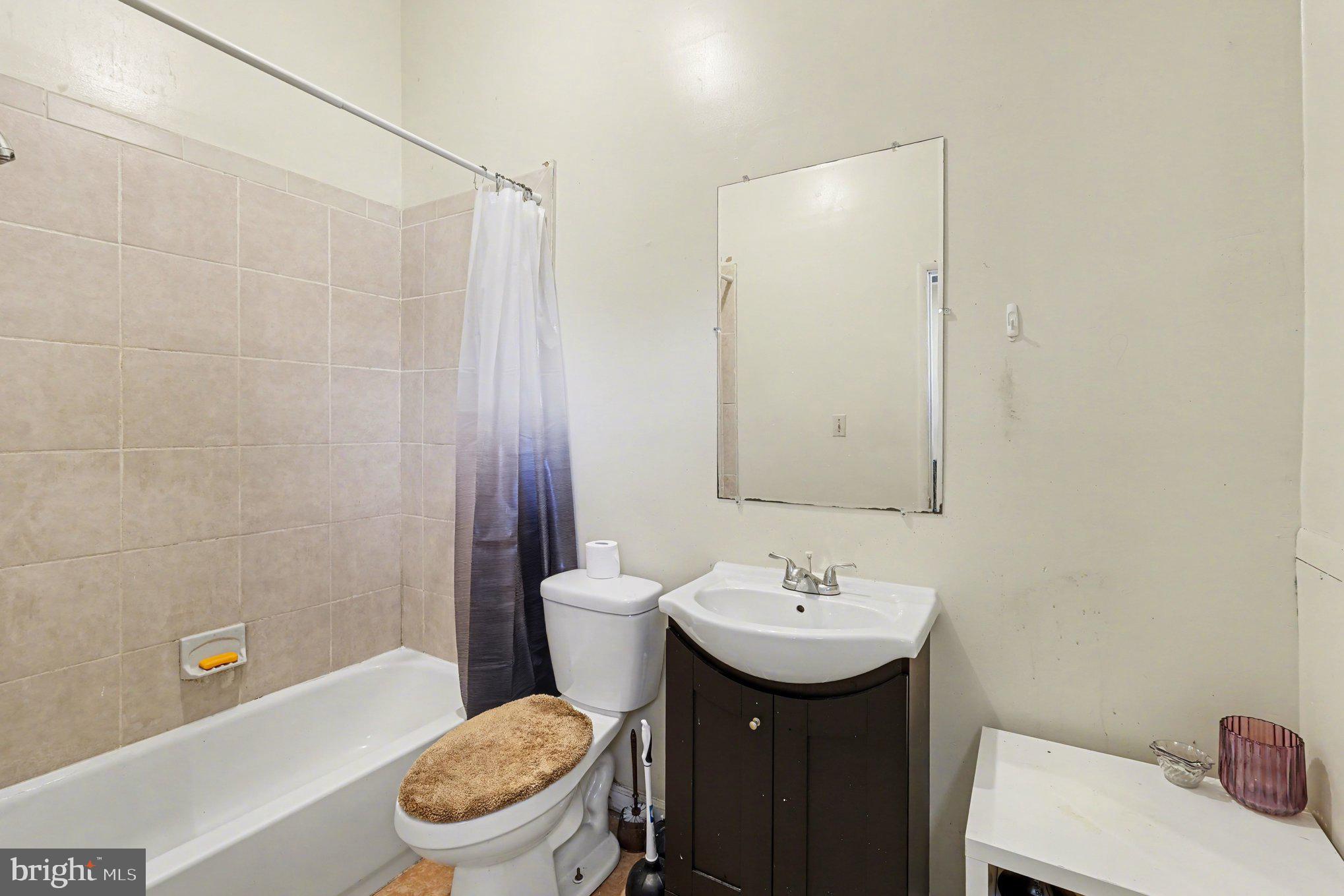 VILLAGE OF HICKORY RIDGE - Residential