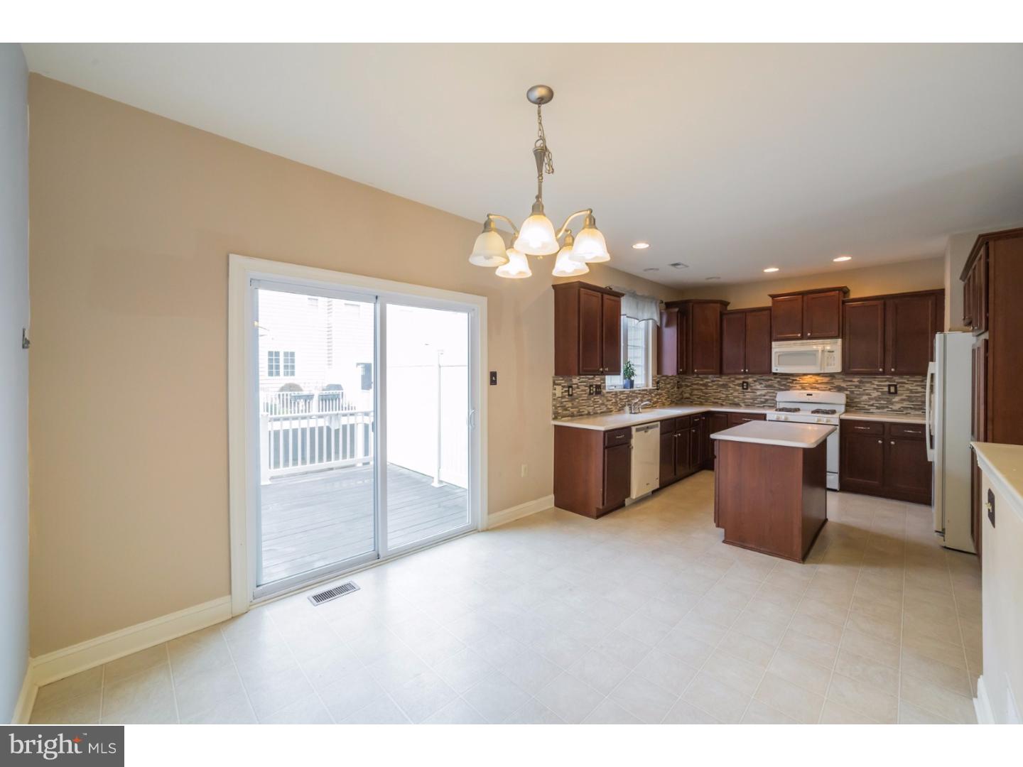 STATION SQ AT AMBLER - Residential