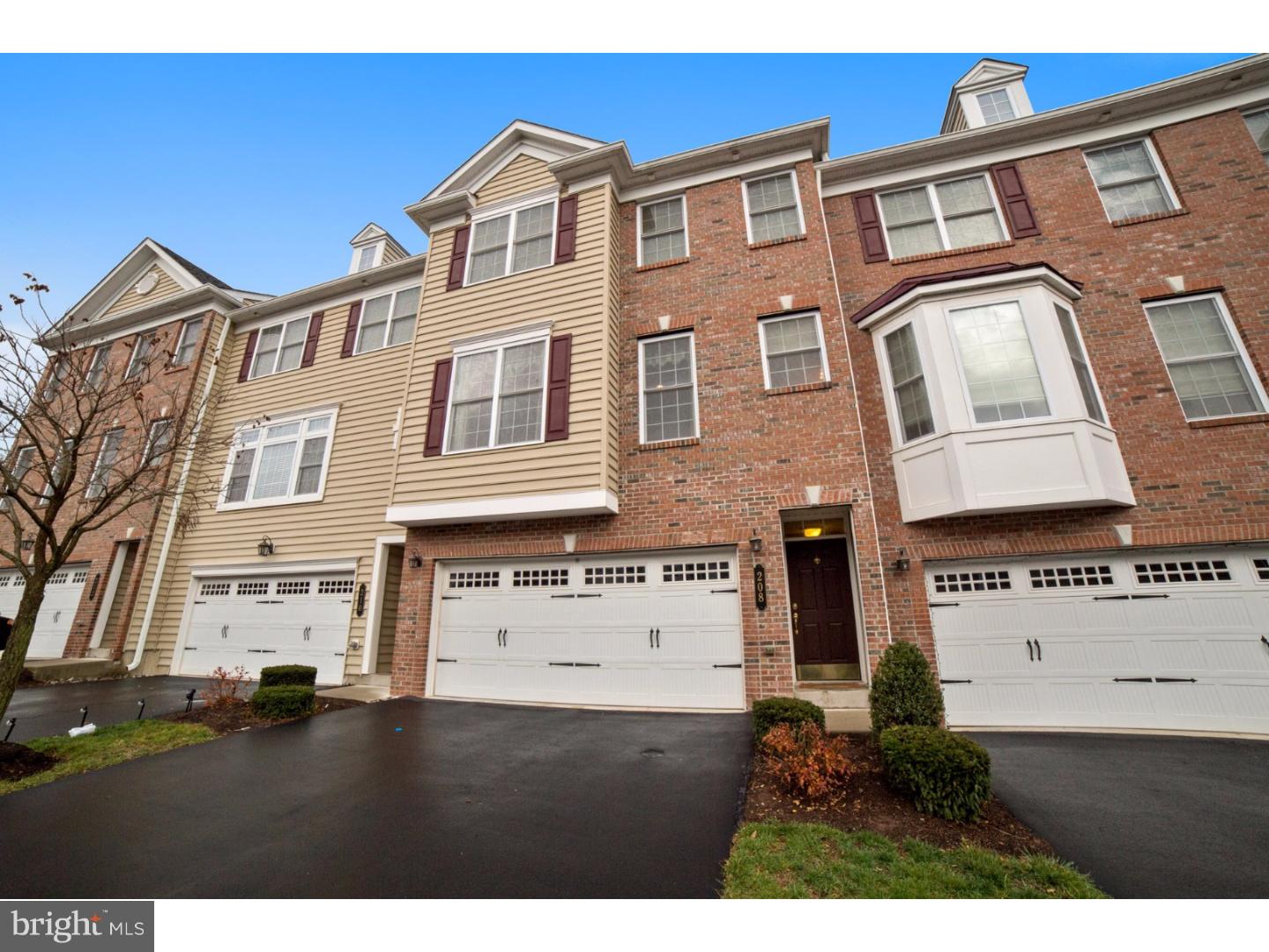 STATION SQ AT AMBLER - Residential