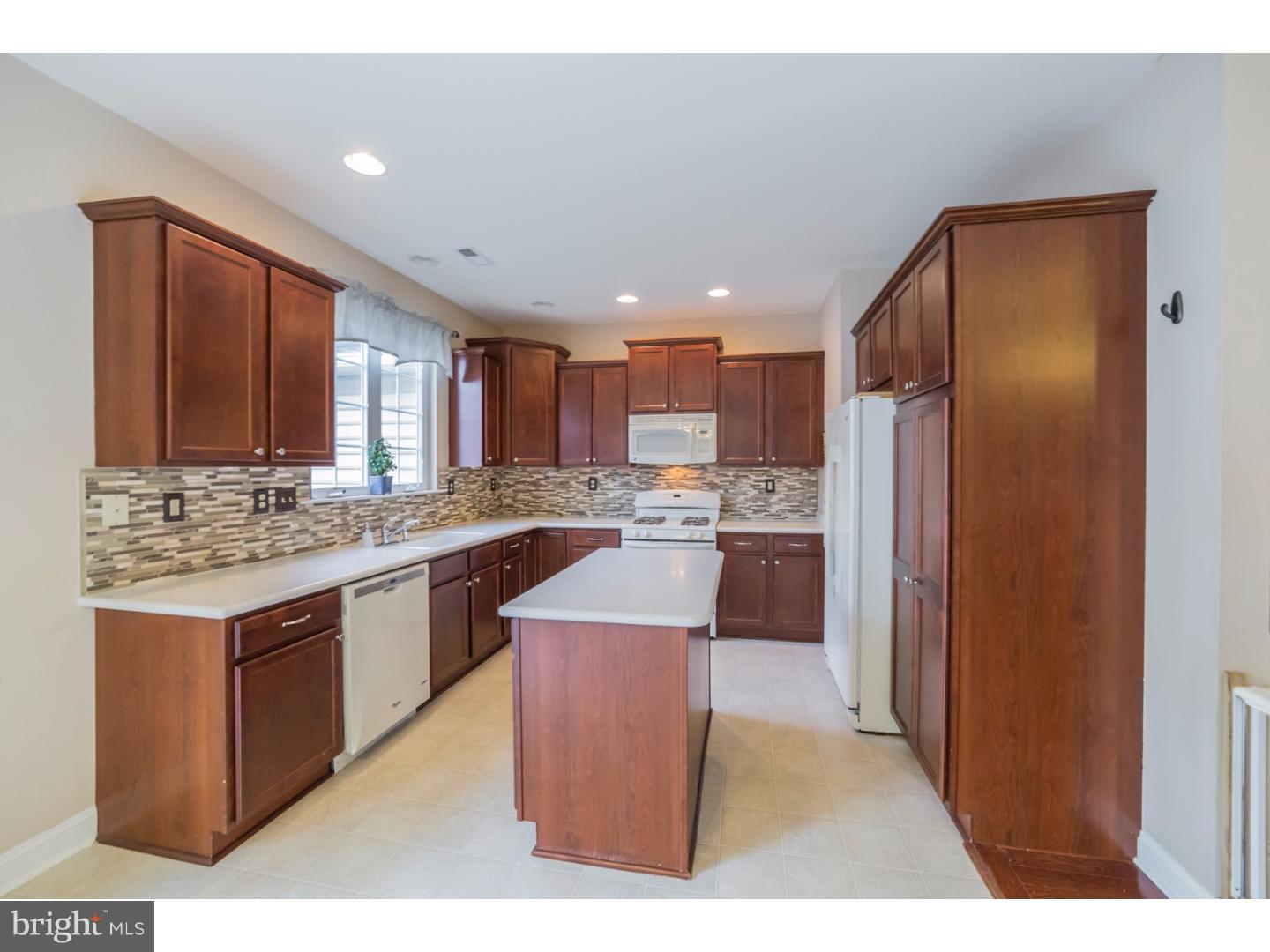 STATION SQ AT AMBLER - Residential