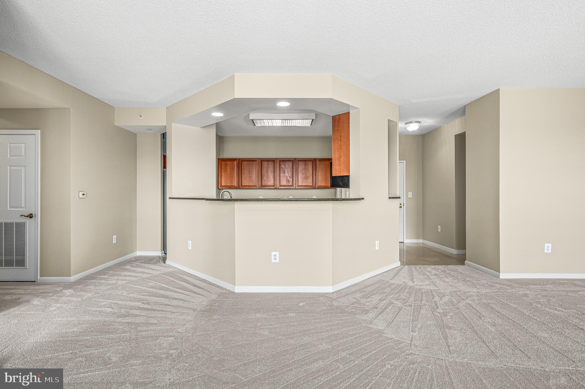 LANSDOWNE WOODS - Residential