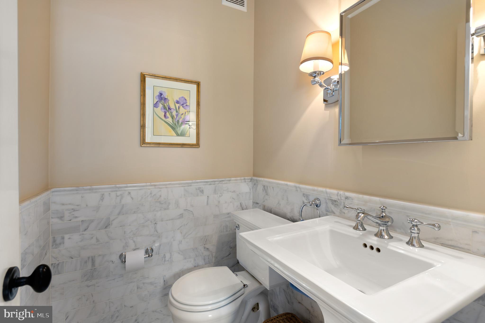 FENWICK COURT - Residential