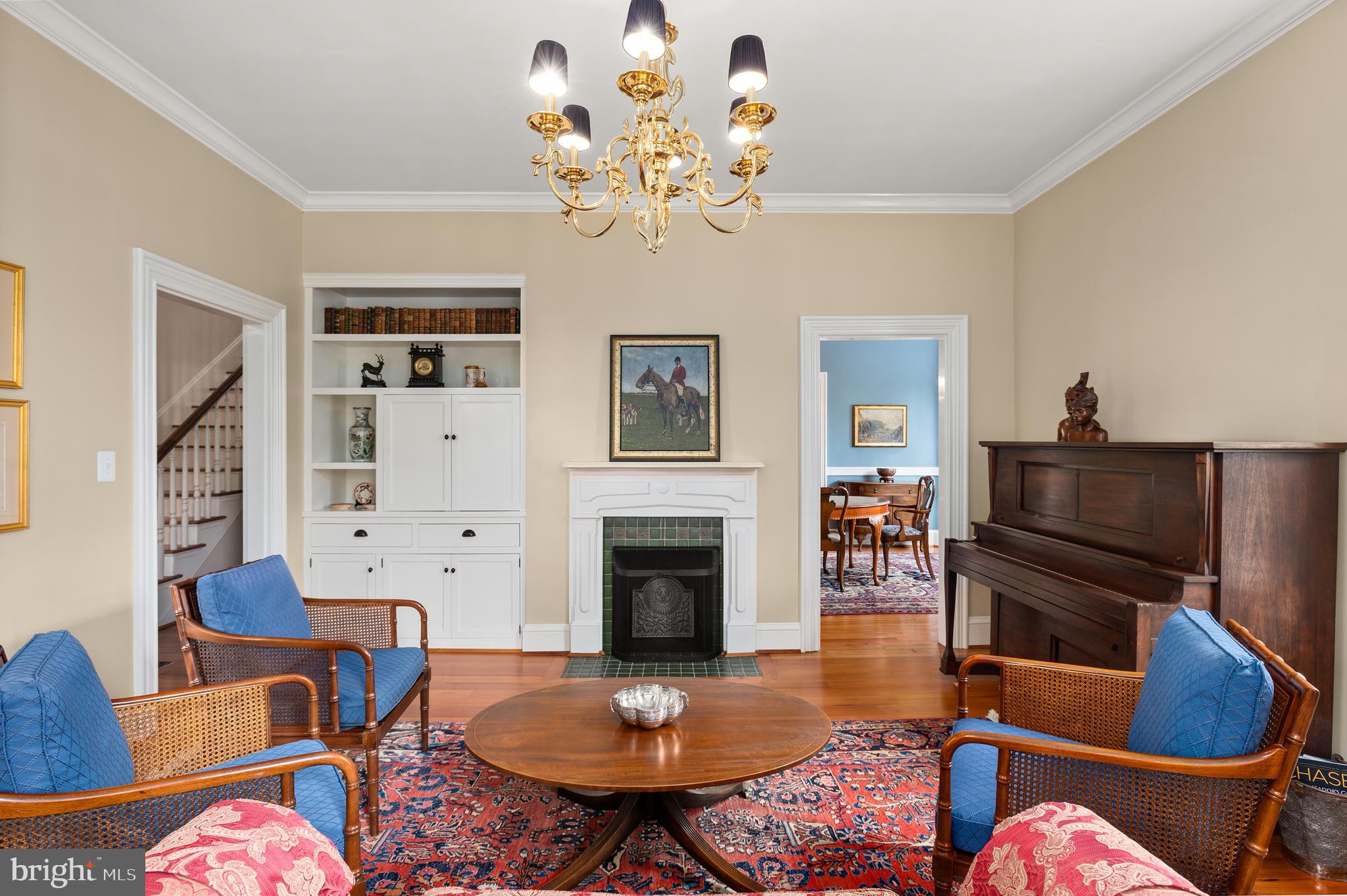 FENWICK COURT - Residential