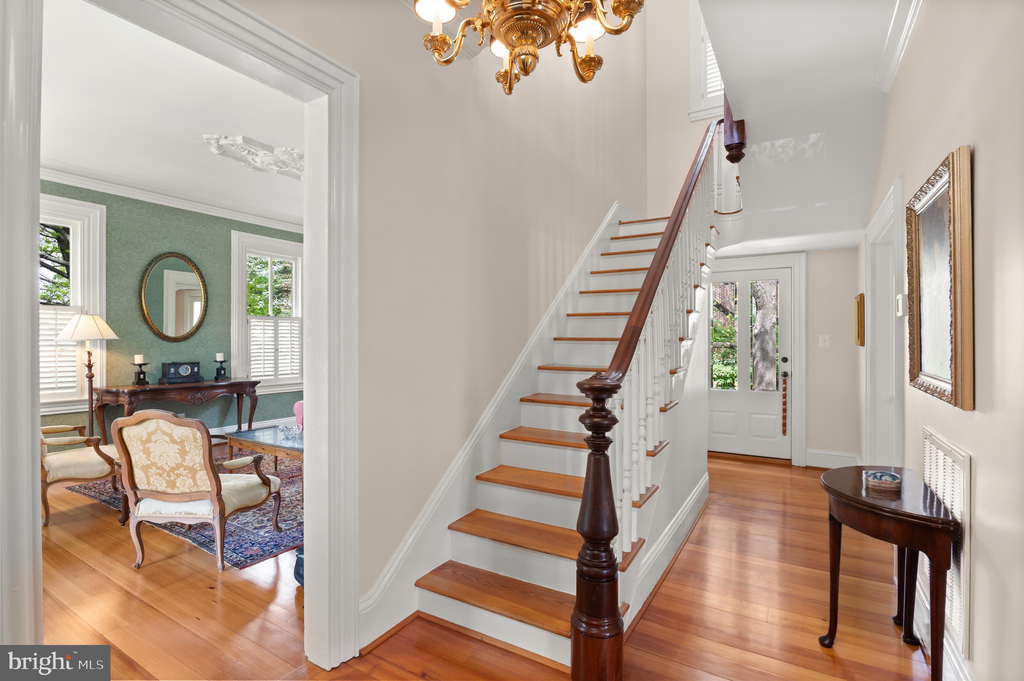 FENWICK COURT - Residential