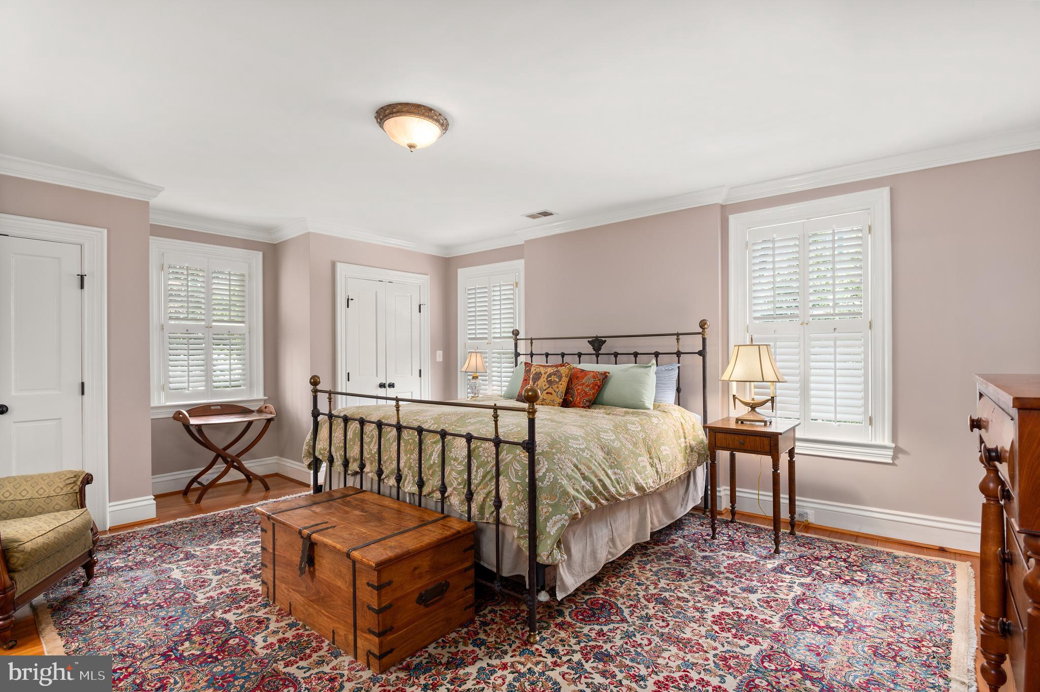 FENWICK COURT - Residential