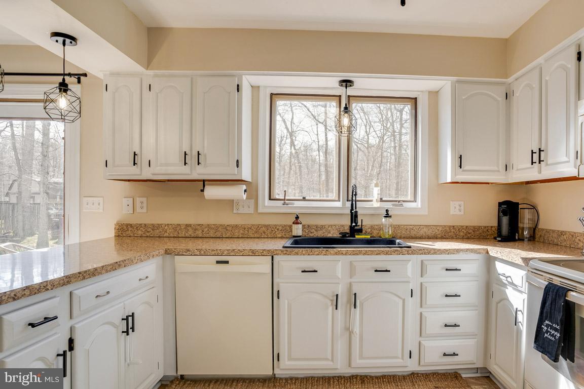 LAUREL BRANCH - Residential