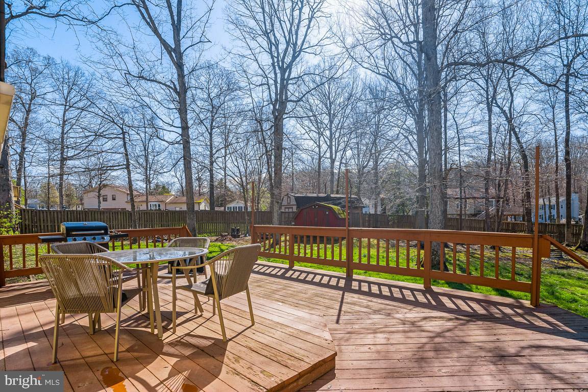 LAUREL BRANCH - Residential