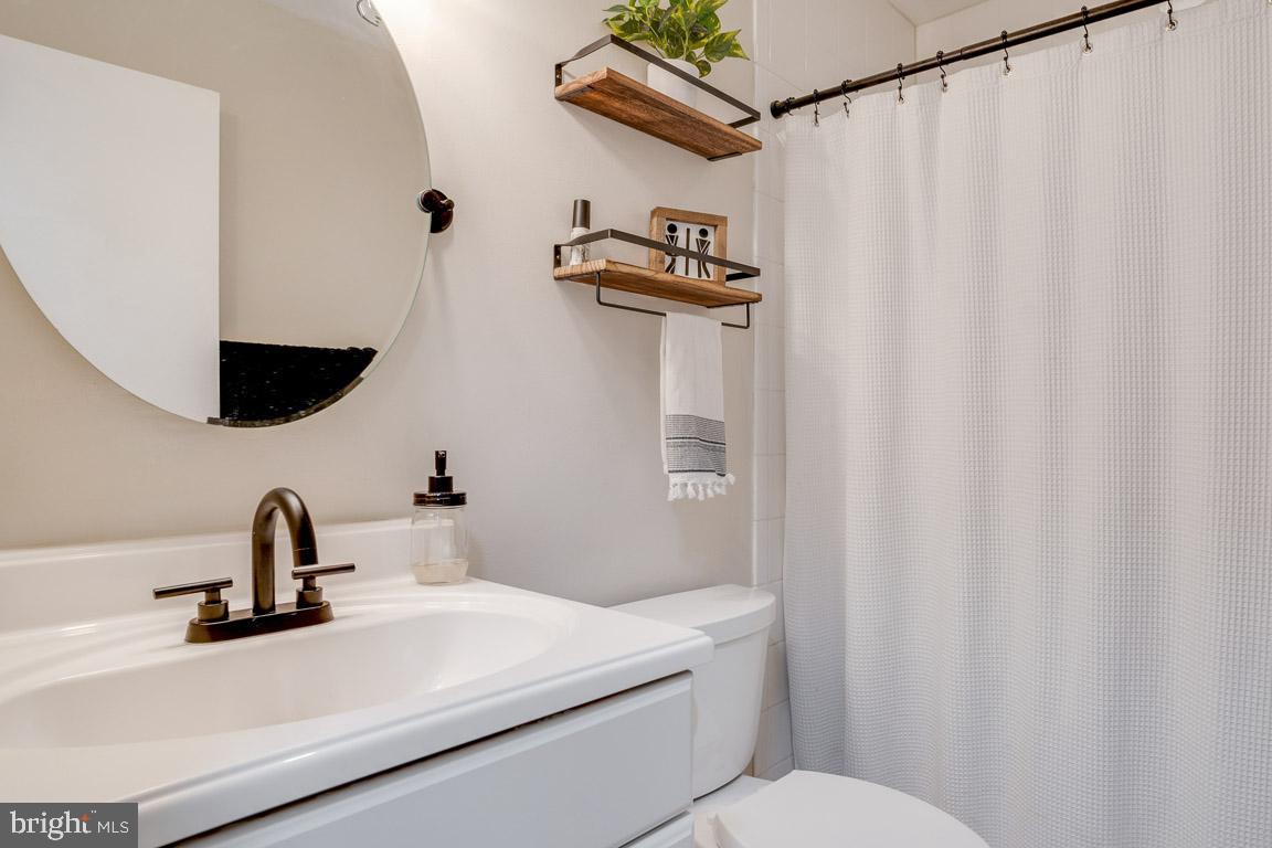 LAUREL BRANCH - Residential