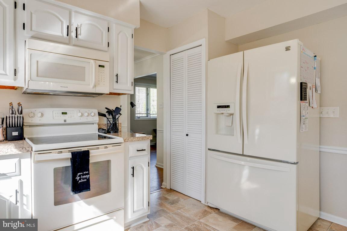 LAUREL BRANCH - Residential