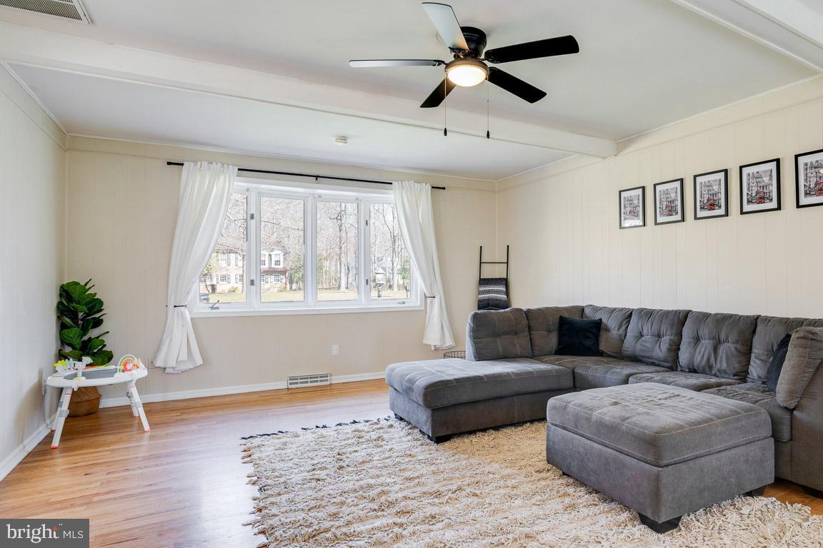 LAUREL BRANCH - Residential