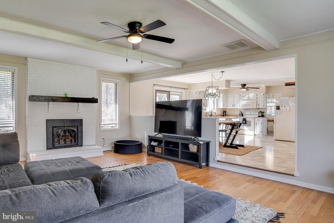 LAUREL BRANCH - Residential