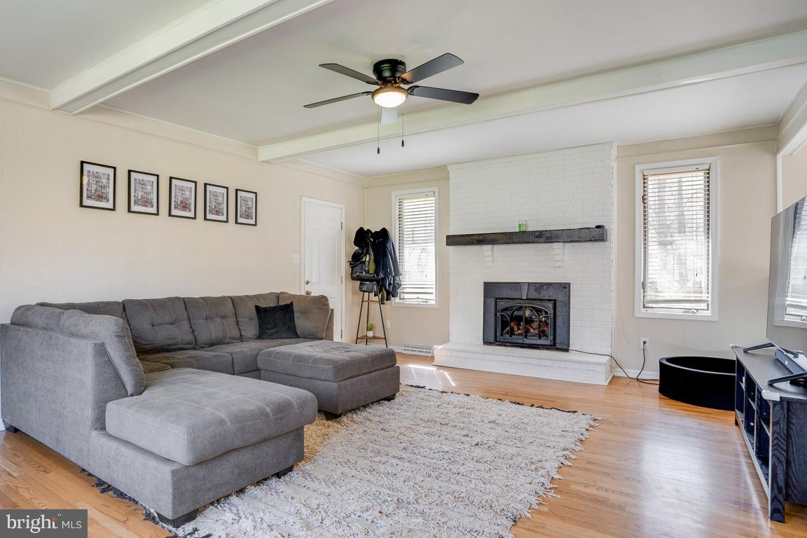 LAUREL BRANCH - Residential