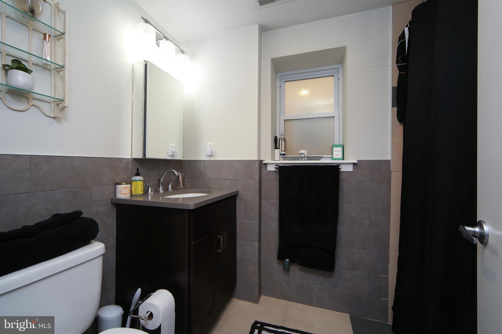 GRADUATE HOSPITAL - Residential Lease