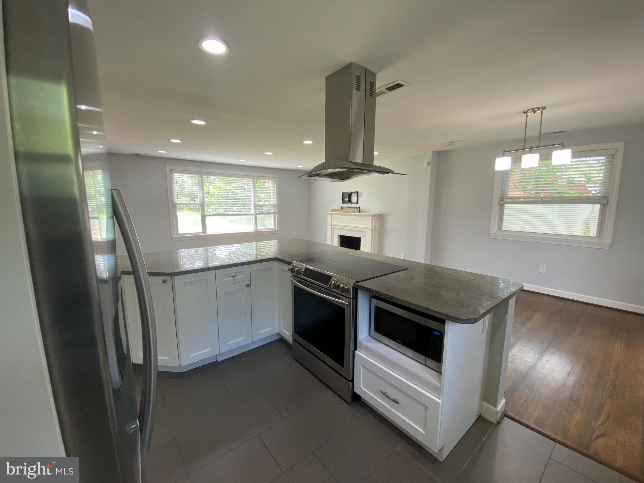 FRIENDLY HILLS - Residential Lease