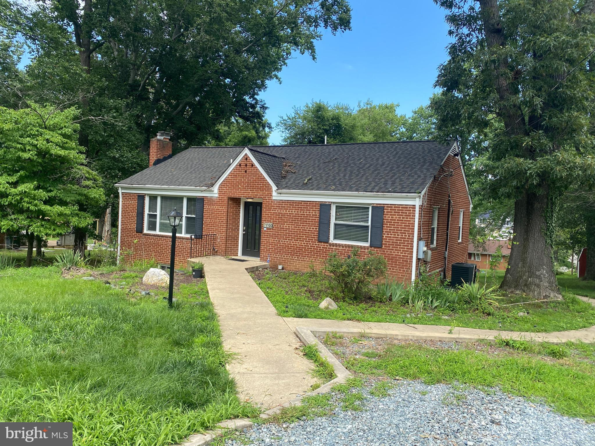 FRIENDLY HILLS - Residential Lease