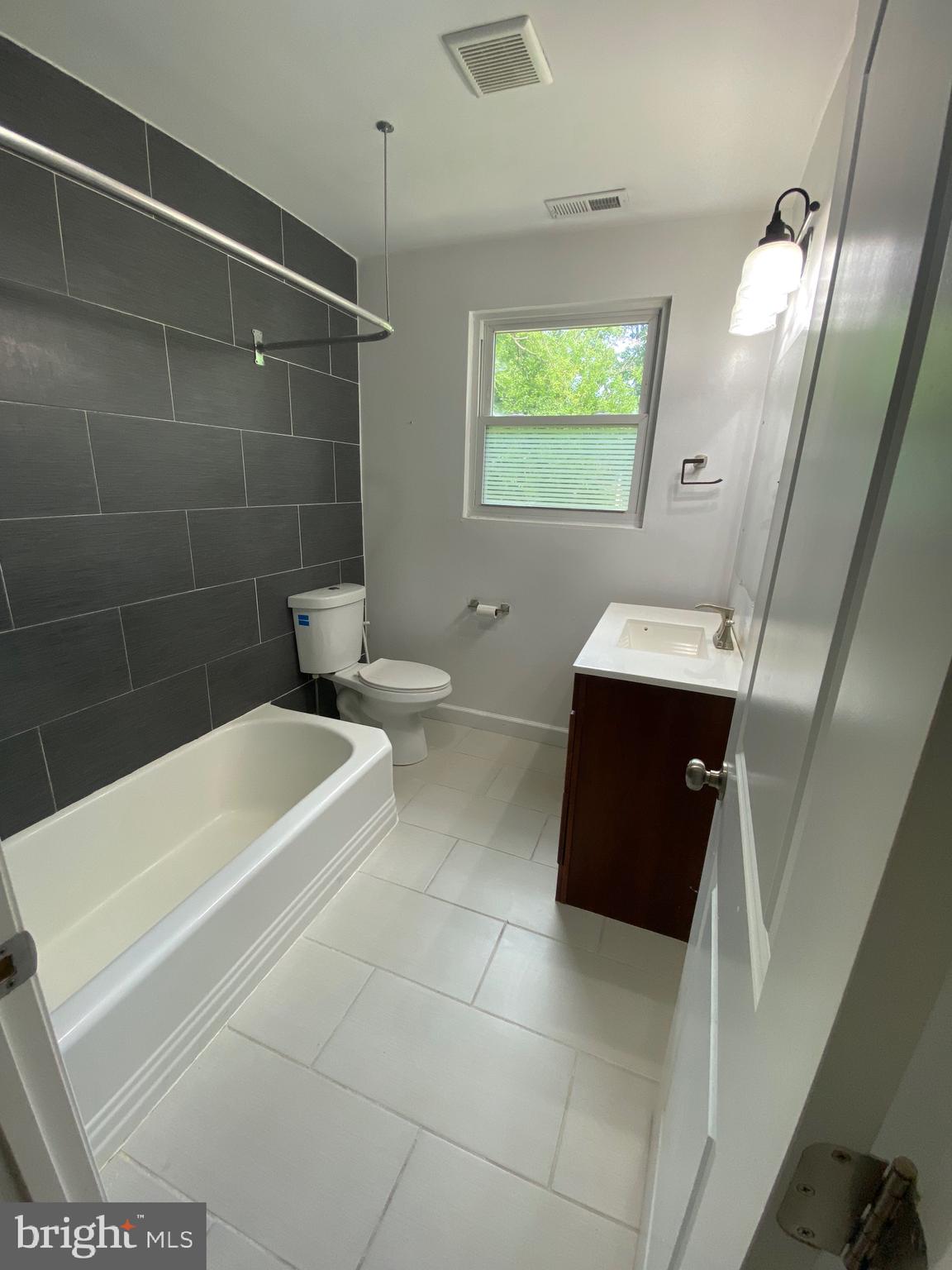 FRIENDLY HILLS - Residential Lease