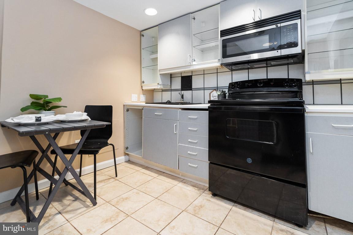 RIDGELY'S DELIGHT - Residential