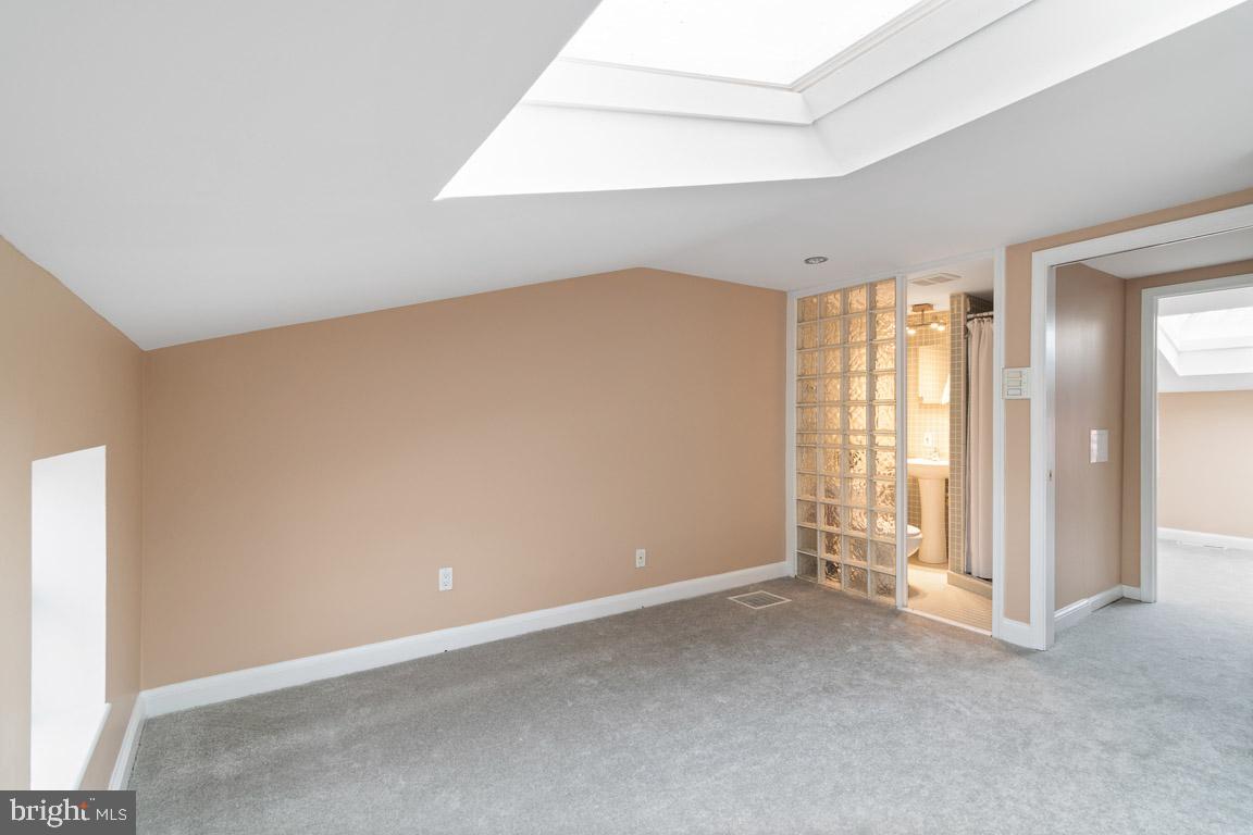RIDGELY'S DELIGHT - Residential