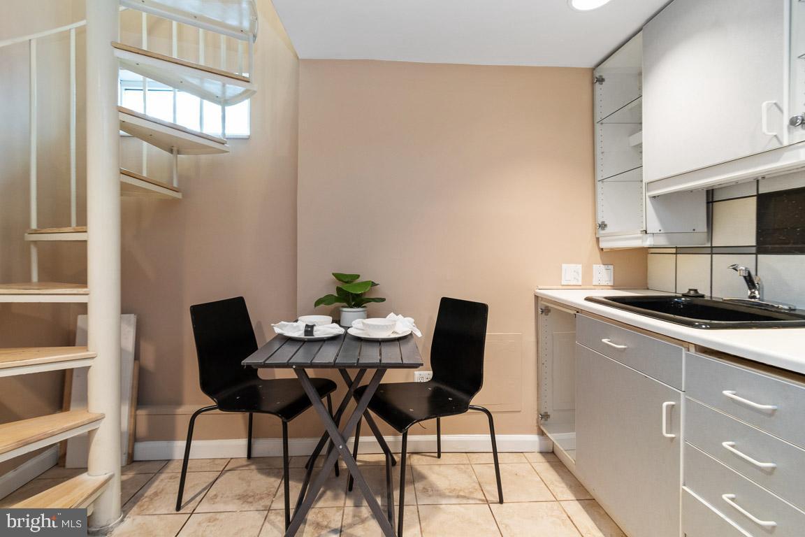 RIDGELY'S DELIGHT - Residential
