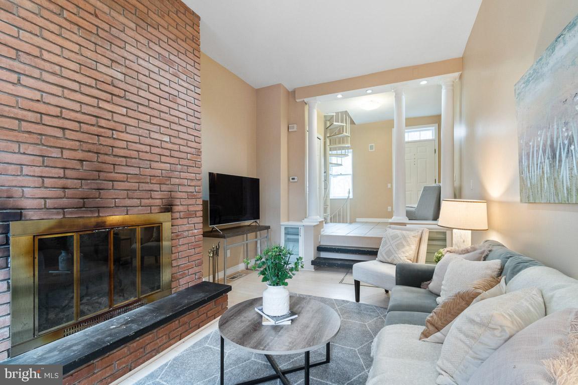 RIDGELY'S DELIGHT - Residential