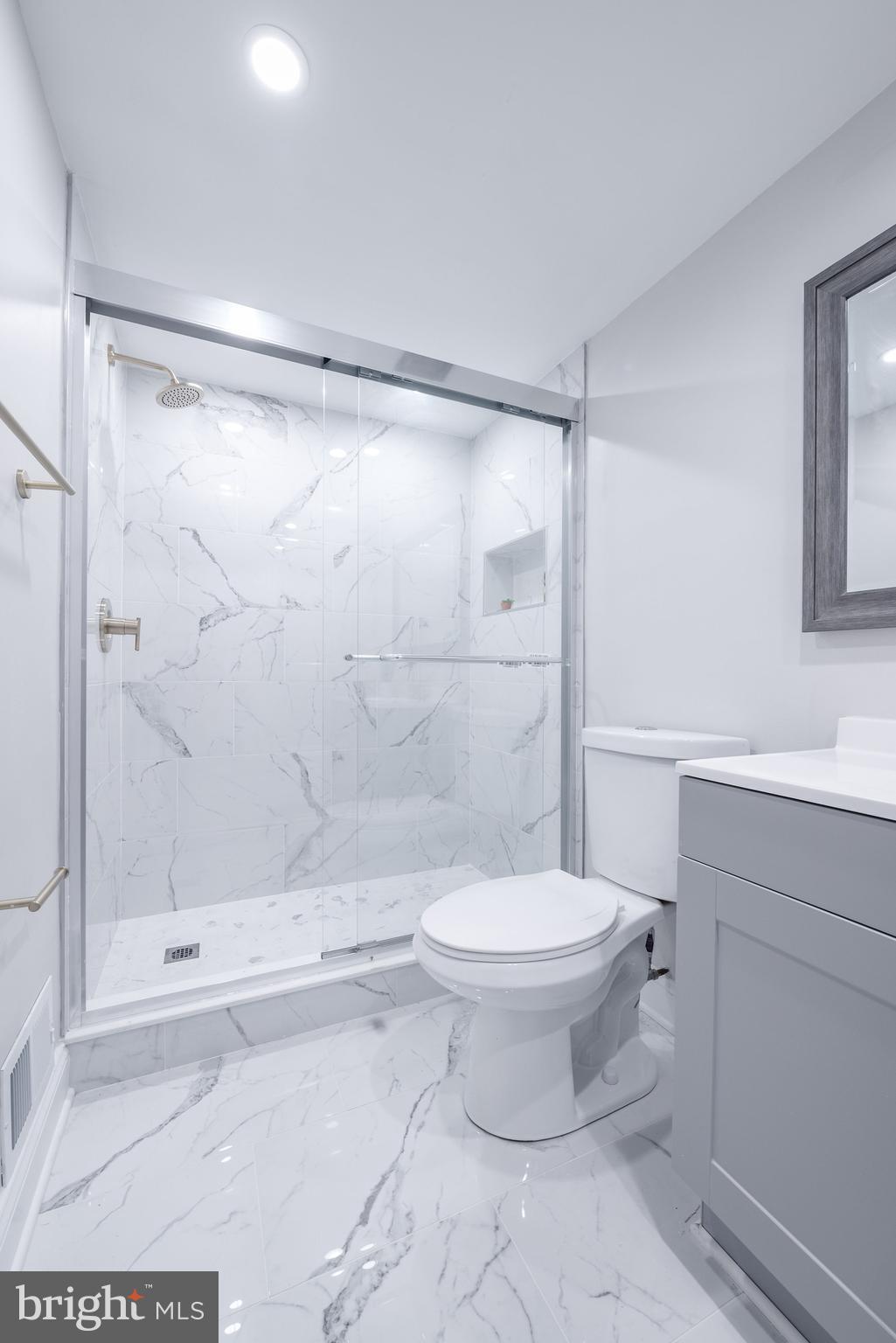 ARBORY CONDO-PHASE 9> - Residential