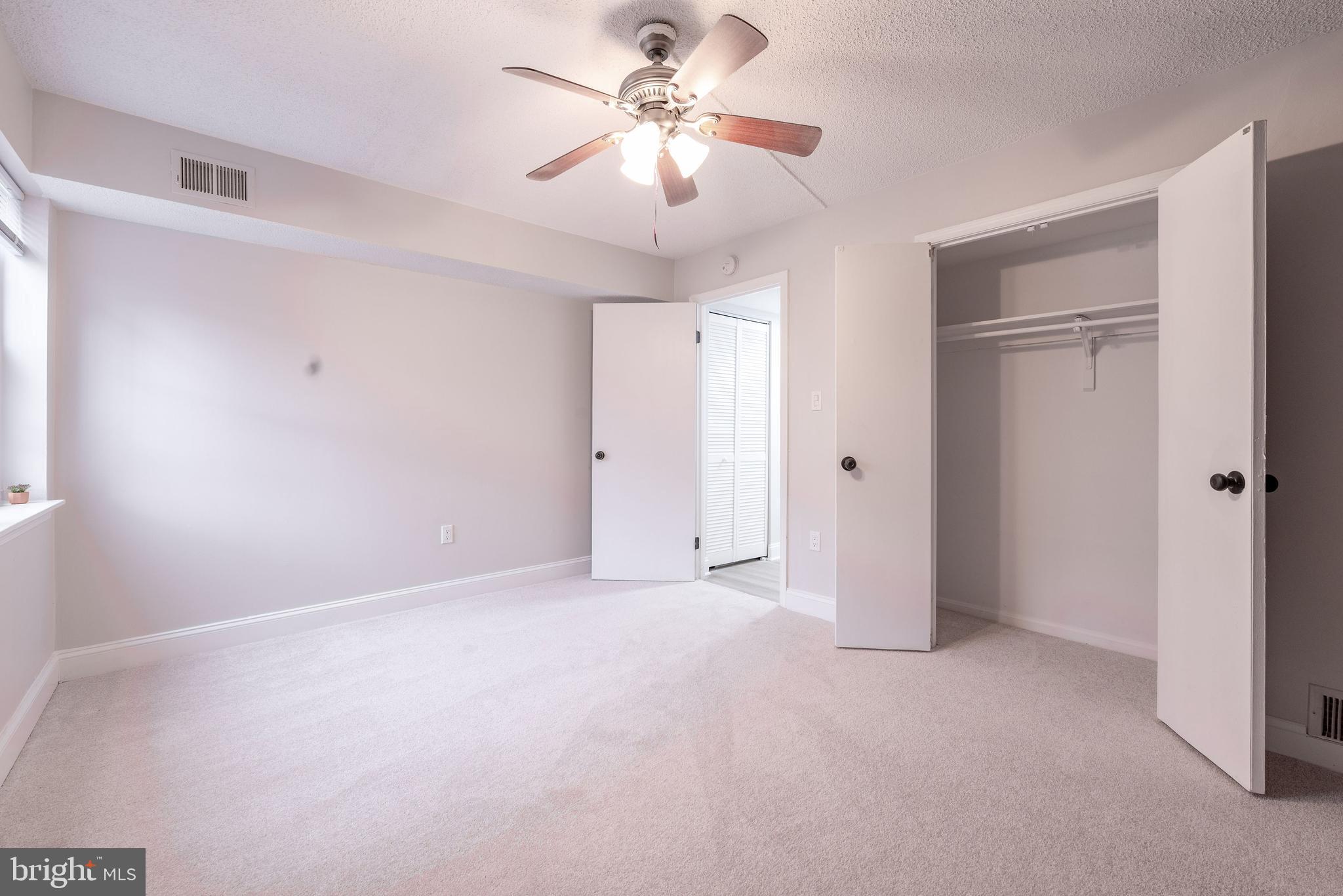 ARBORY CONDO-PHASE 9> - Residential