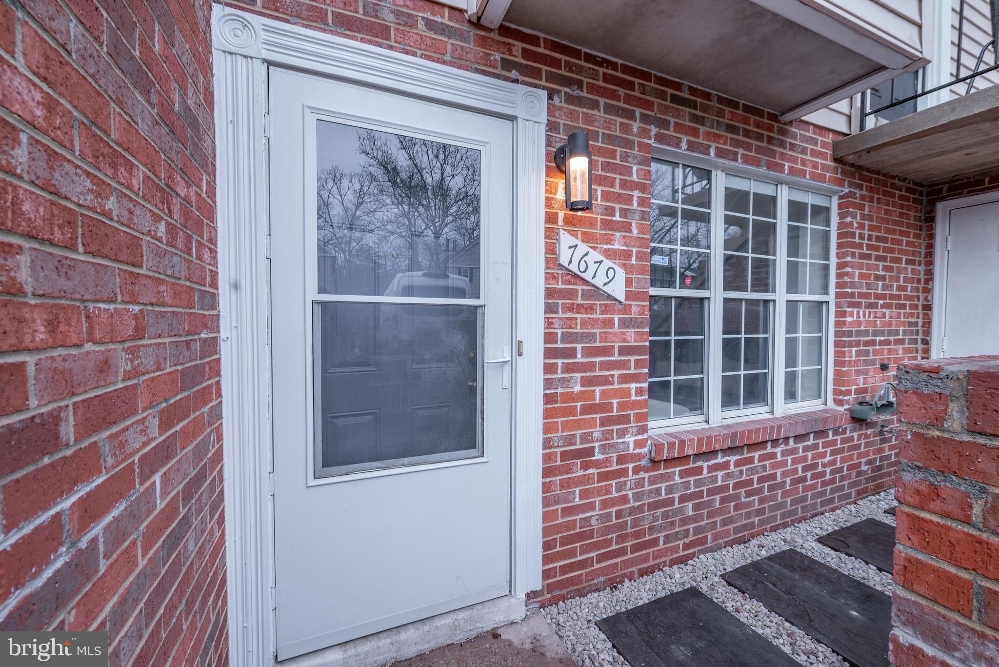 ARBORY CONDO-PHASE 9> - Residential