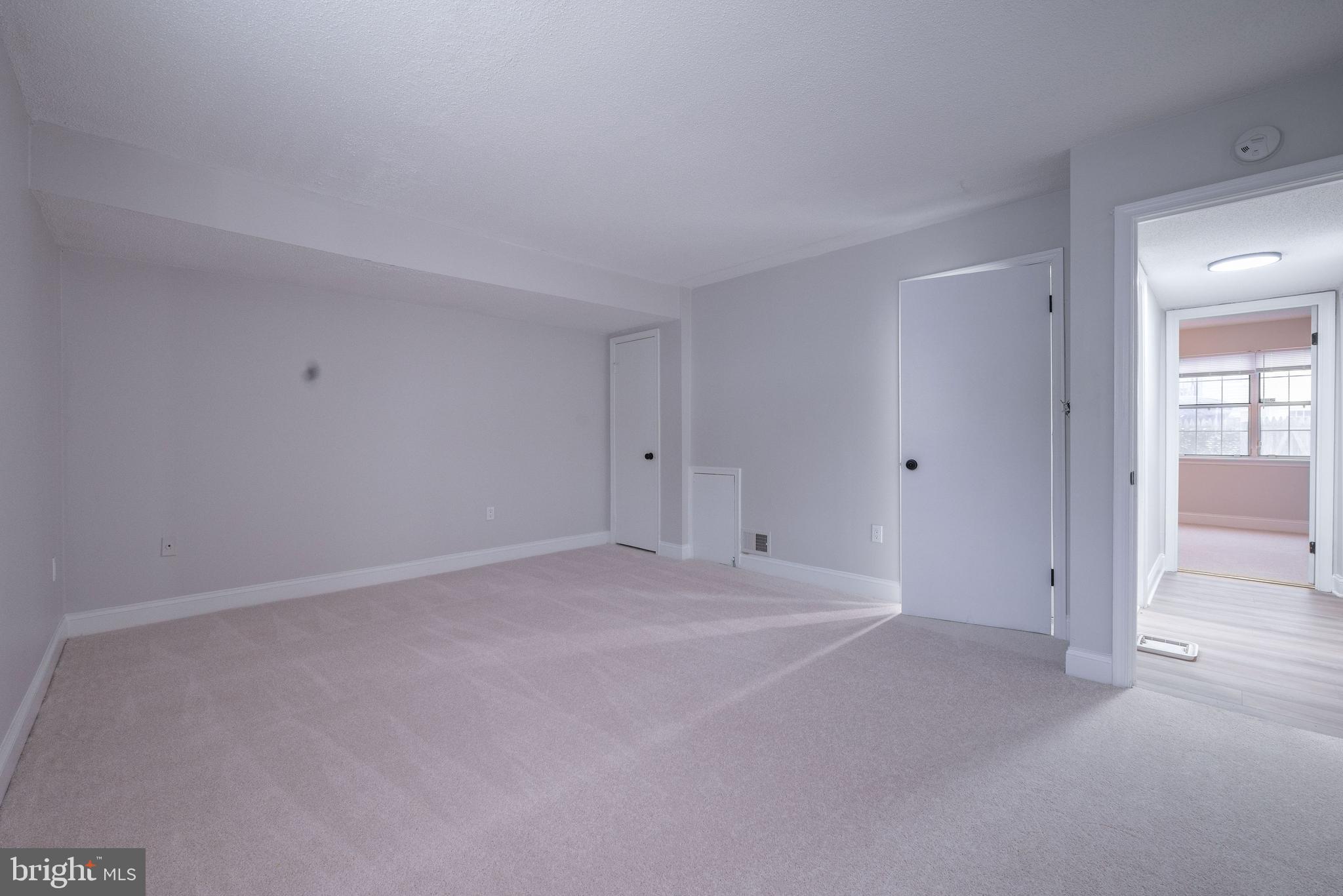 ARBORY CONDO-PHASE 9> - Residential